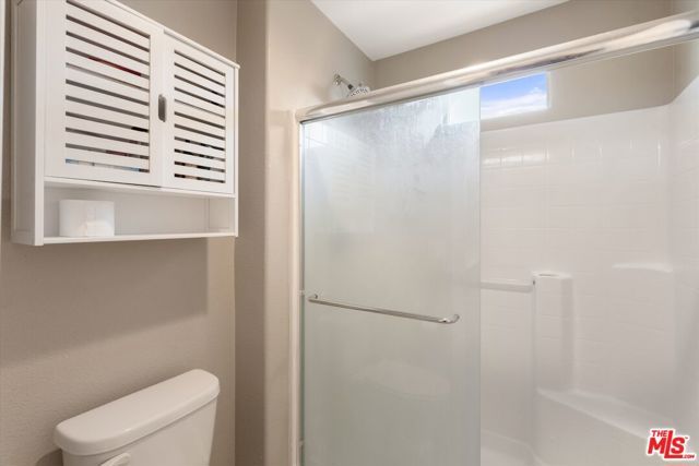 14860 Nordhoff Street, Panorama City (los Angeles), CA 91402