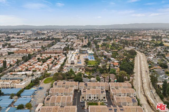 14860 Nordhoff Street, Panorama City (los Angeles), CA 91402