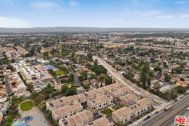 14860 Nordhoff Street, Panorama City (los Angeles), CA 91402