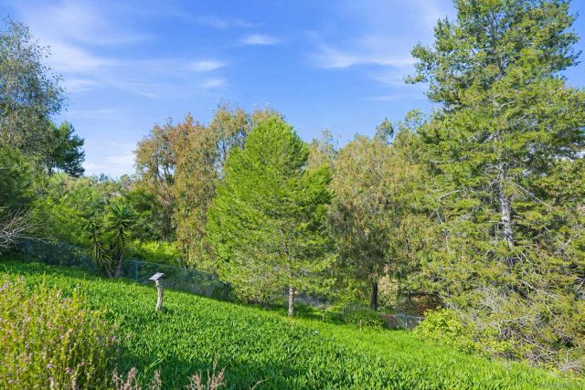 2726 Naples Ct, Carlsbad, CA 92010