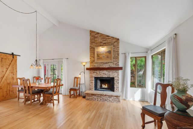 2726 Naples Ct, Carlsbad, CA 92010