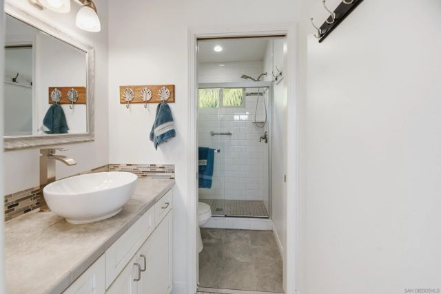 2726 Naples Ct, Carlsbad, CA 92010