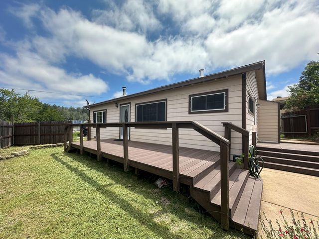 970 Slate Creek Rd, Grass Valley, CA 95945