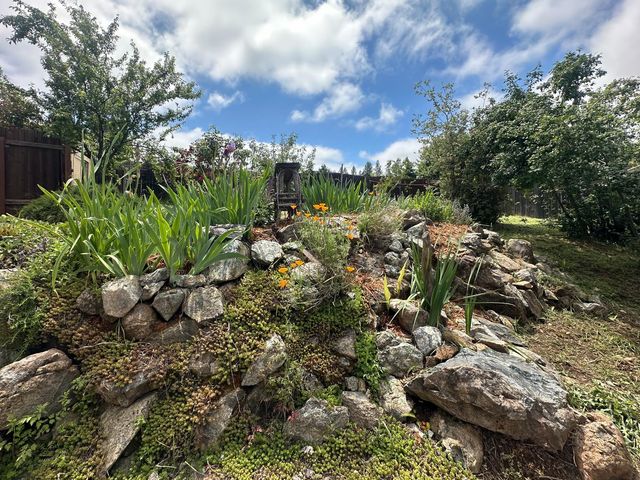 970 Slate Creek Rd, Grass Valley, CA 95945