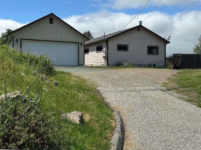 970 Slate Creek Rd, Grass Valley, CA 95945