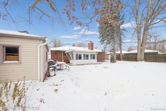 707 Briarwood Lane, Fenton, MI 48430