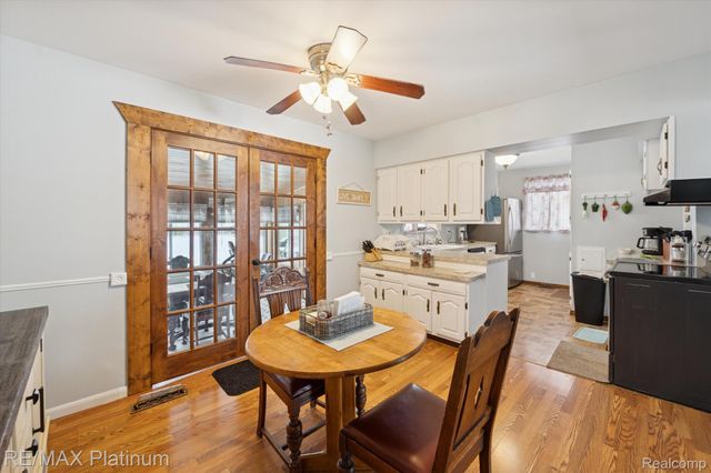 707 Briarwood Lane, Fenton, MI 48430