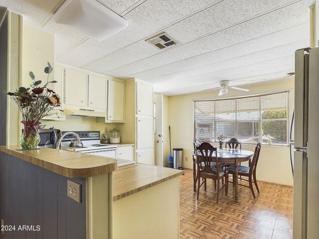 3104 E Broadway Road 220, Mesa, AZ 85204