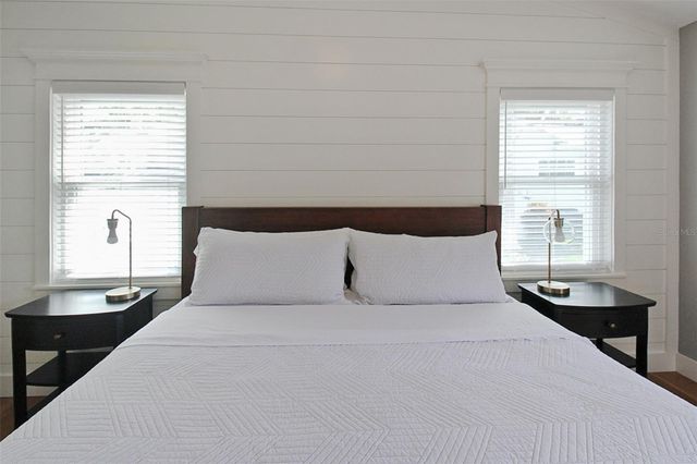 2321 18TH AVENUE W, Bradenton, FL 34205