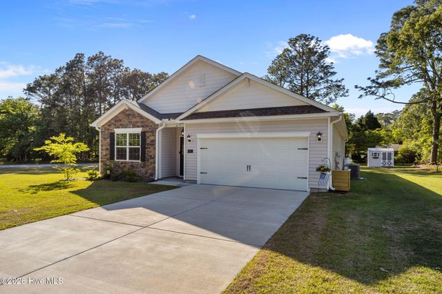 801 Crane Drive, New Bern, NC 28560