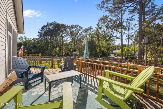 801 Crane Drive, New Bern, NC 28560