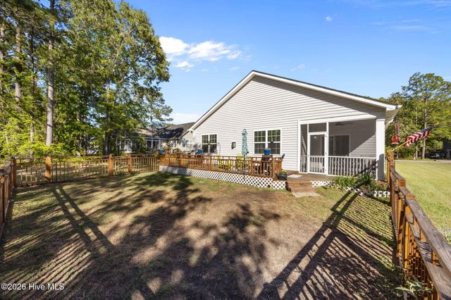 801 Crane Drive, New Bern, NC 28560