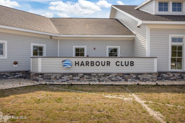 801 Crane Drive, New Bern, NC 28560