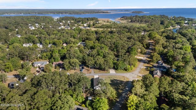 801 Crane Drive, New Bern, NC 28560
