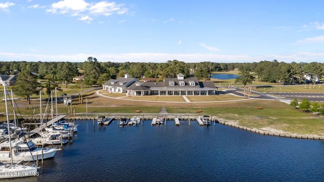 801 Crane Drive, New Bern, NC 28560