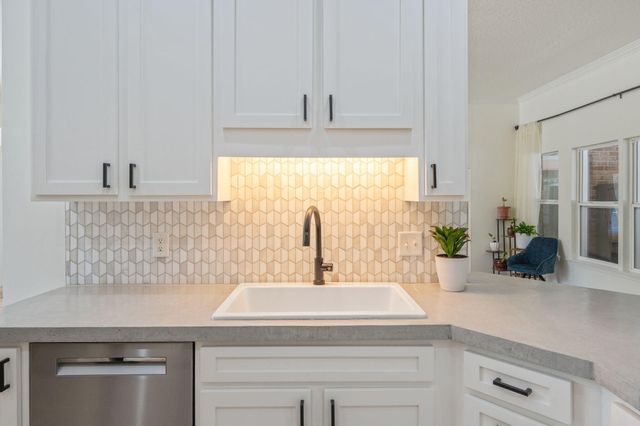 314 Glen Avenue, Valparaiso, FL 32580