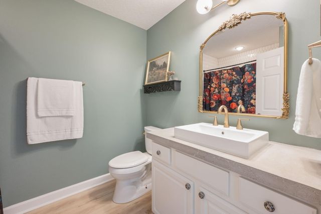 314 Glen Avenue, Valparaiso, FL 32580