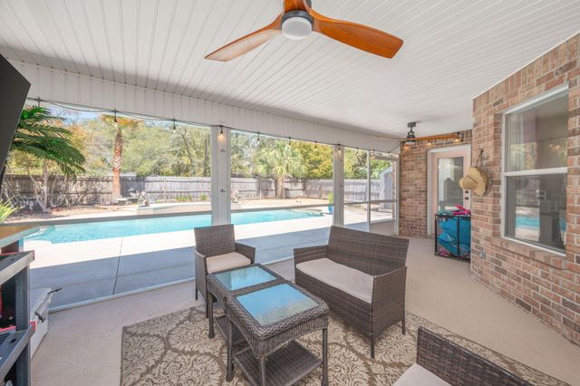 314 Glen Avenue, Valparaiso, FL 32580