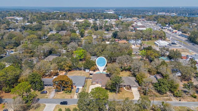 314 Glen Avenue, Valparaiso, FL 32580