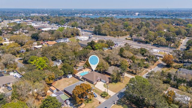 314 Glen Avenue, Valparaiso, FL 32580