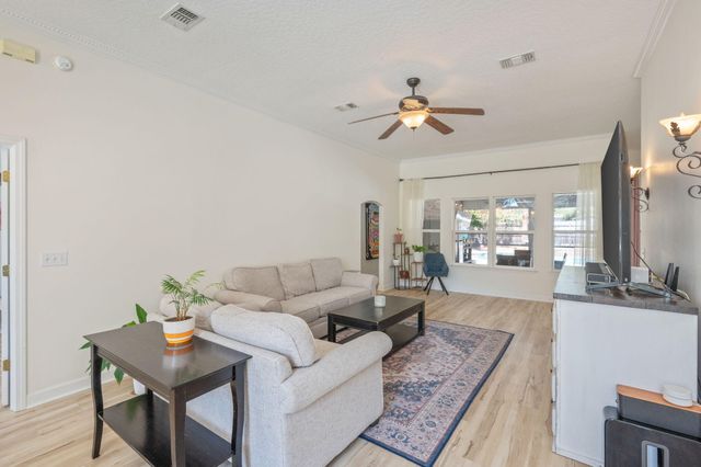 314 Glen Avenue, Valparaiso, FL 32580