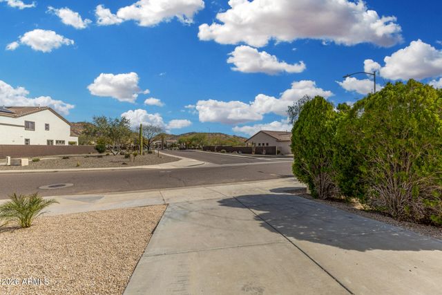 26212 N 54TH Avenue, Phoenix, AZ 85083