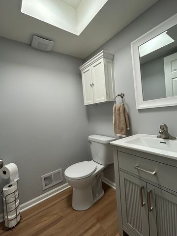 350 1st Court 1, Crystal Lake, IL 60014