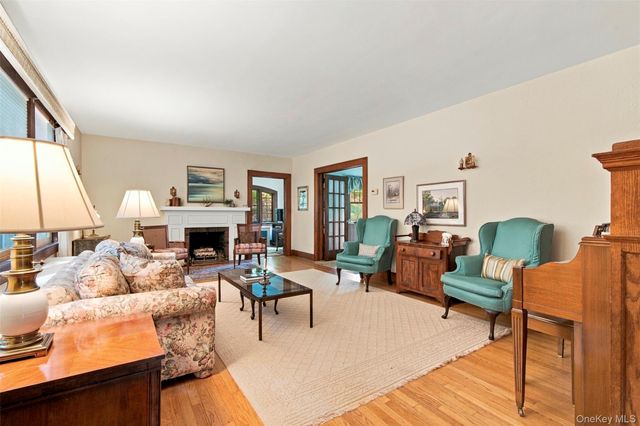 54 Closter Road, Palisades, NY 10964