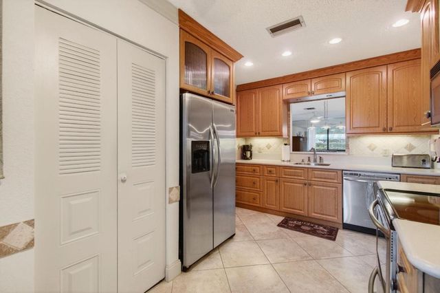 14584 Bonaire Boulevard, Delray Beach, FL 33446