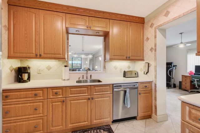 14584 Bonaire Boulevard, Delray Beach, FL 33446