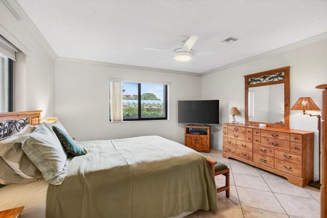 14584 Bonaire Boulevard, Delray Beach, FL 33446