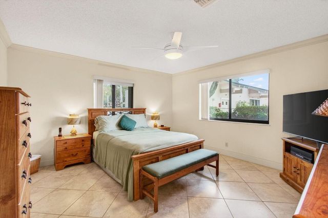 14584 Bonaire Boulevard, Delray Beach, FL 33446