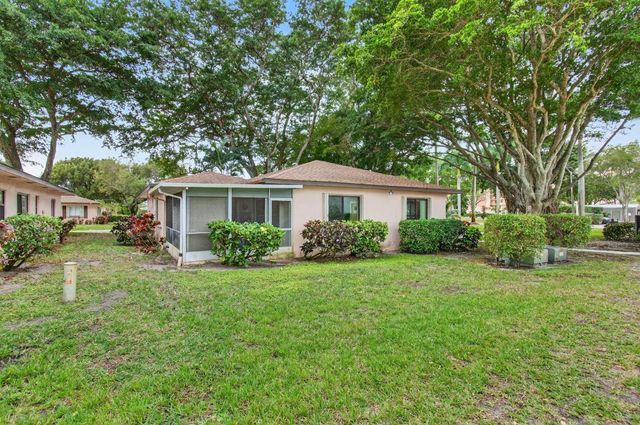 14584 Bonaire Boulevard, Delray Beach, FL 33446
