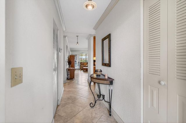 14584 Bonaire Boulevard, Delray Beach, FL 33446