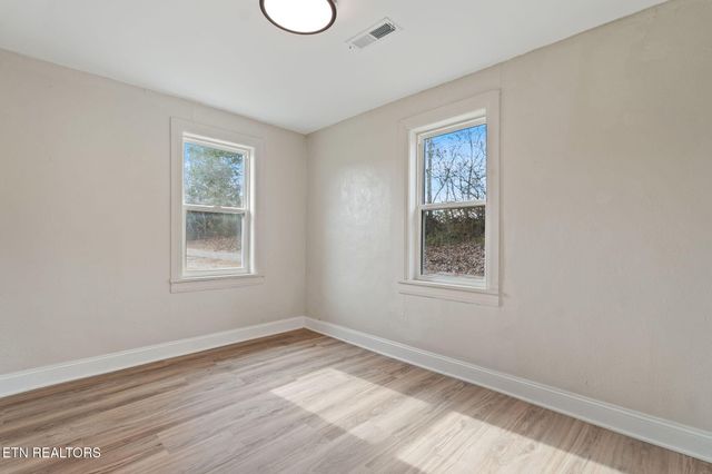 6617 Washington Pike, Knoxville, TN 37918