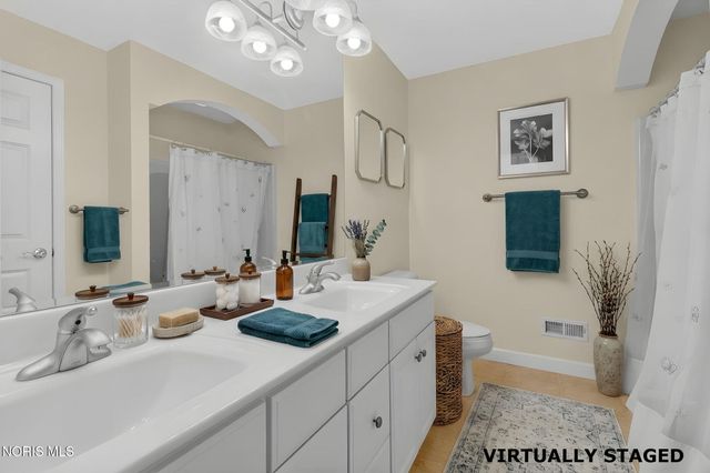 3519 Deer Creek Drive, Maumee, OH 43537