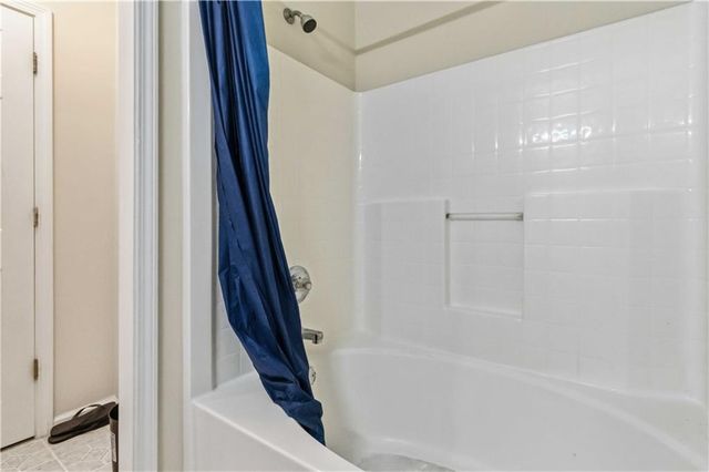 6031 Grovegate Lane, Tucker, GA 30084