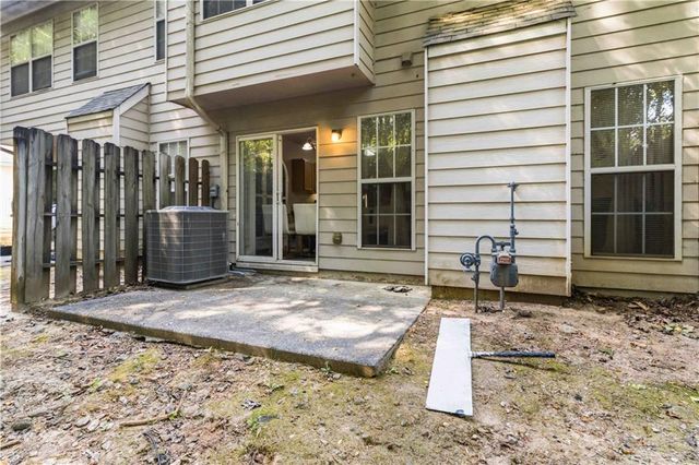 6031 Grovegate Lane, Tucker, GA 30084