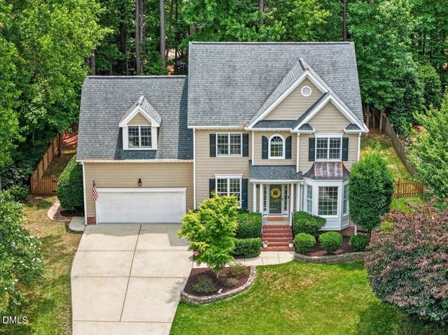 305 Briardale Avenue, Cary, NC 27519