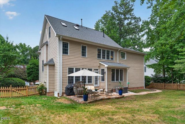 305 Briardale Avenue, Cary, NC 27519