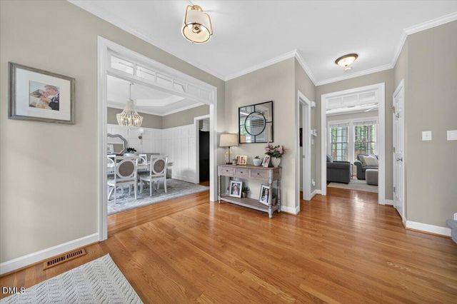 305 Briardale Avenue, Cary, NC 27519