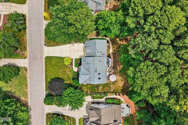 305 Briardale Avenue, Cary, NC 27519