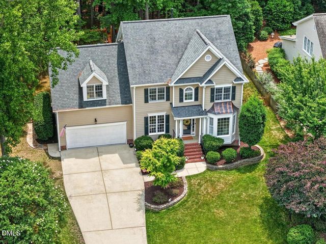 305 Briardale Avenue, Cary, NC 27519
