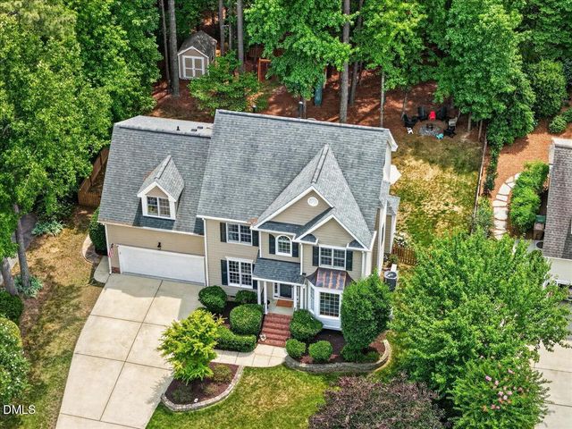 305 Briardale Avenue, Cary, NC 27519