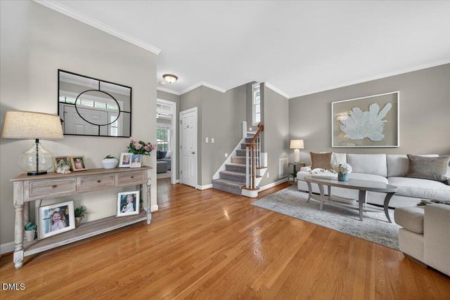 305 Briardale Avenue, Cary, NC 27519