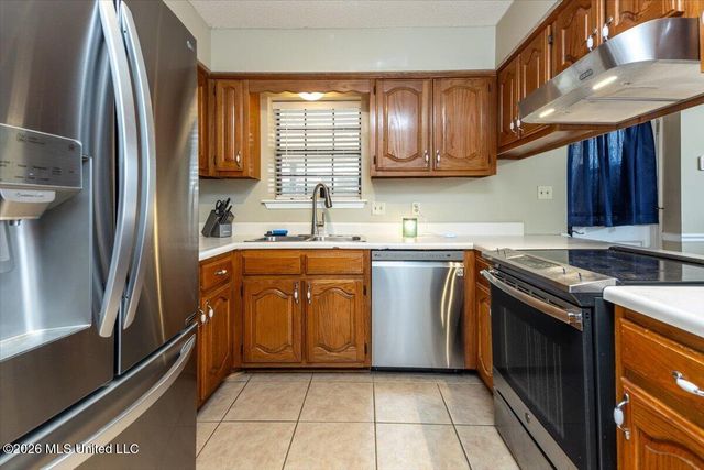 9868 Sequoia Lane, Olive Branch, MS 38654