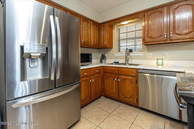 9868 Sequoia Lane, Olive Branch, MS 38654