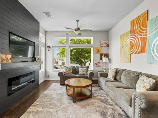 4322 Stromquist ST, Austin, TX 78723