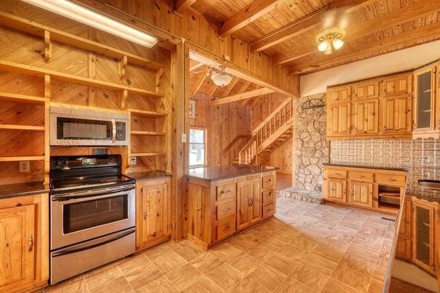 62 Stable Gate Drive, Blairsville, GA 30512