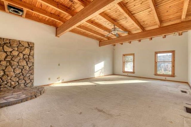 62 Stable Gate Drive, Blairsville, GA 30512